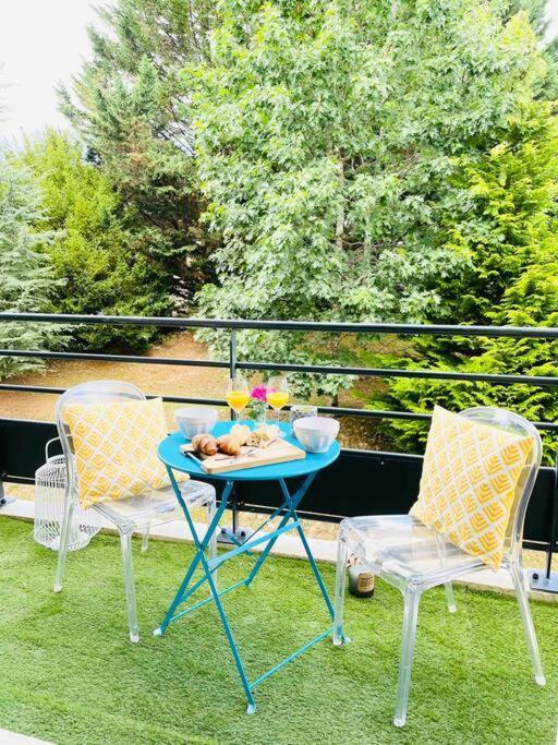 Appartement Cosy, Calme, Lumineux, Balcon, Parking Sarlat-la-Canéda Exterior foto